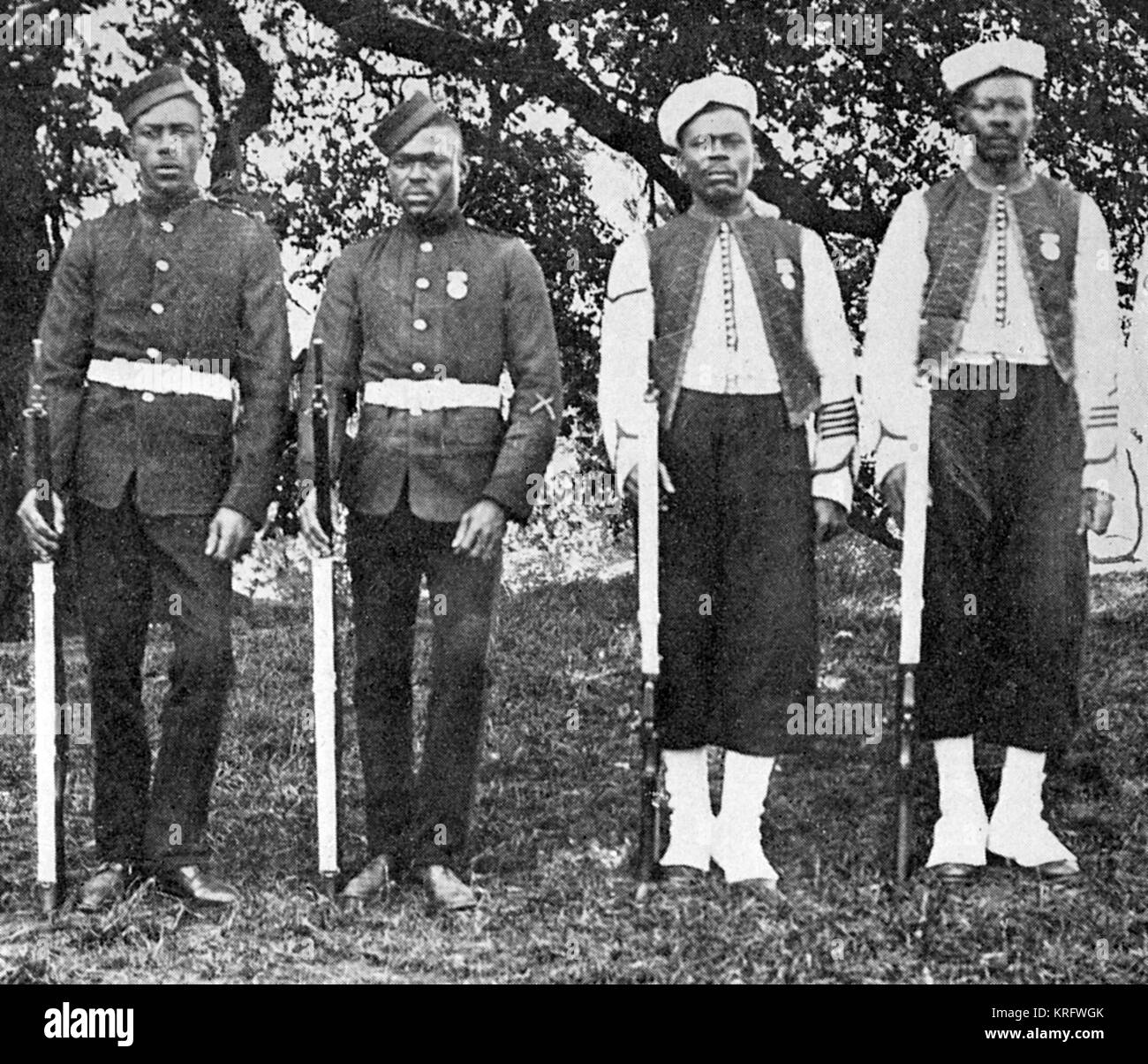 Soldaten aus Jamaika während des Ersten Weltkrieges. Royal Engineers auf der linken und auf der rechten Seite. Datum: 1914 Stockfoto