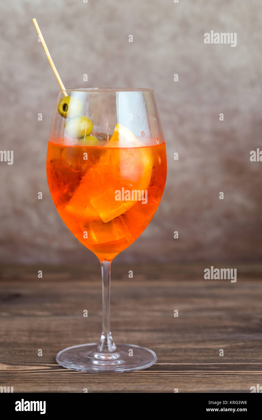 Glas Aperol Spritz cocktail Stockfoto