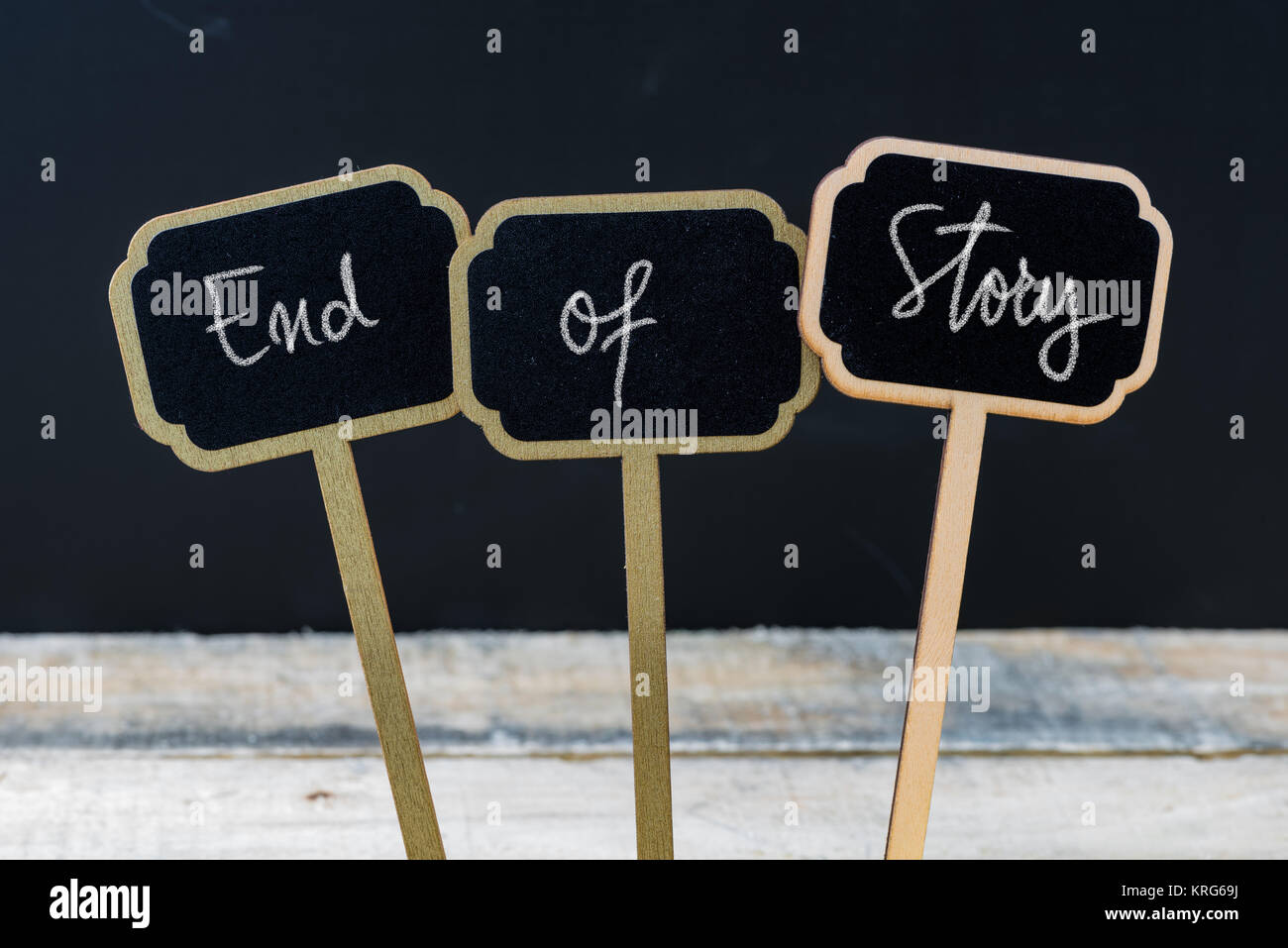 Motivierende Nachricht Ende Der Geschichte Mit Kreide Geschrieben  Stockfotografie - Alamy