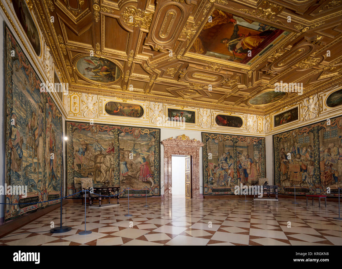 Welcher Palast Hat Die Meisten Zimmer Wandteppich zimmer -Fotos und -Bildmaterial in hoher Auflösung – Alamy