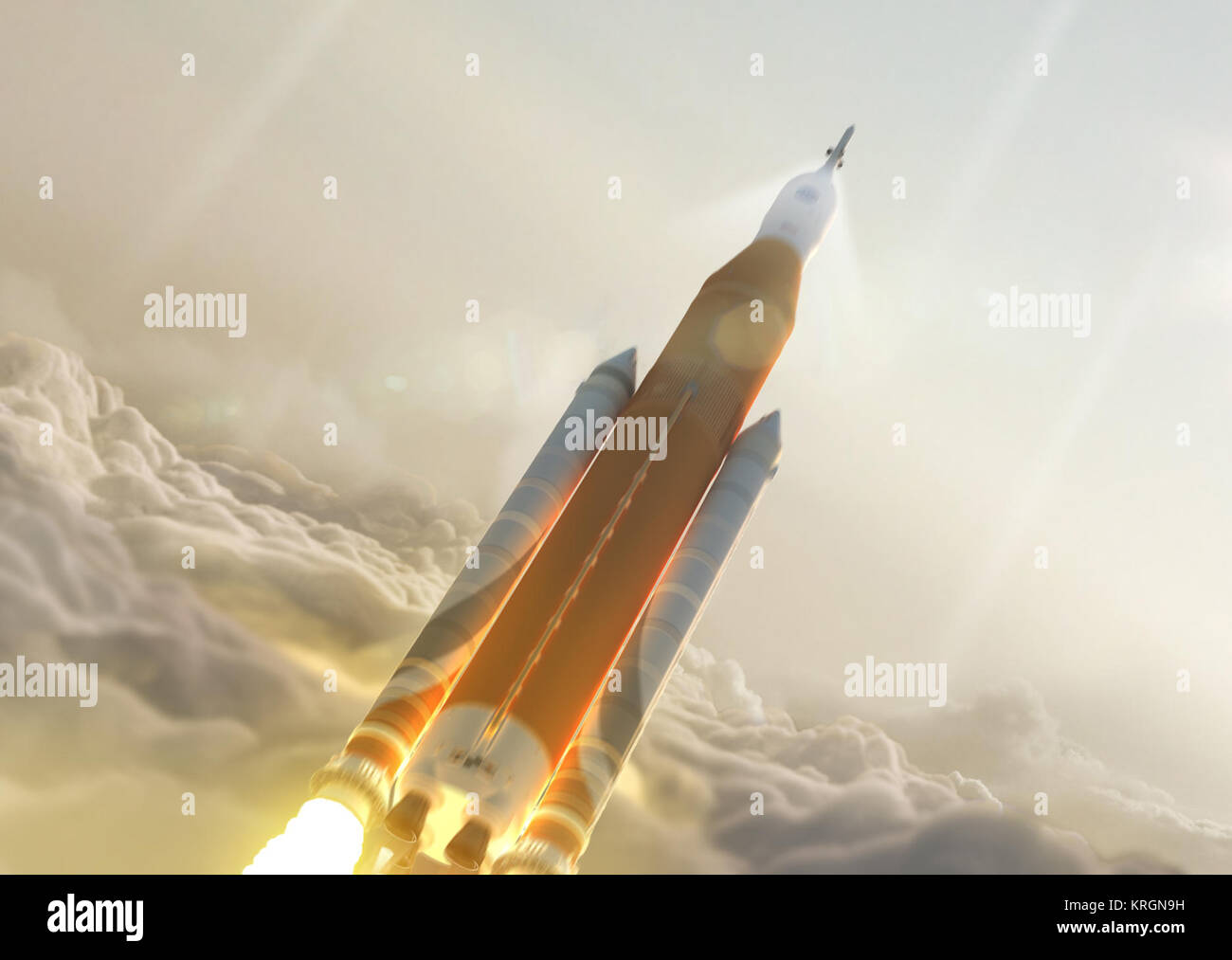 Orange tank SLS starten durch Wolken-Post-CDR Stockfoto