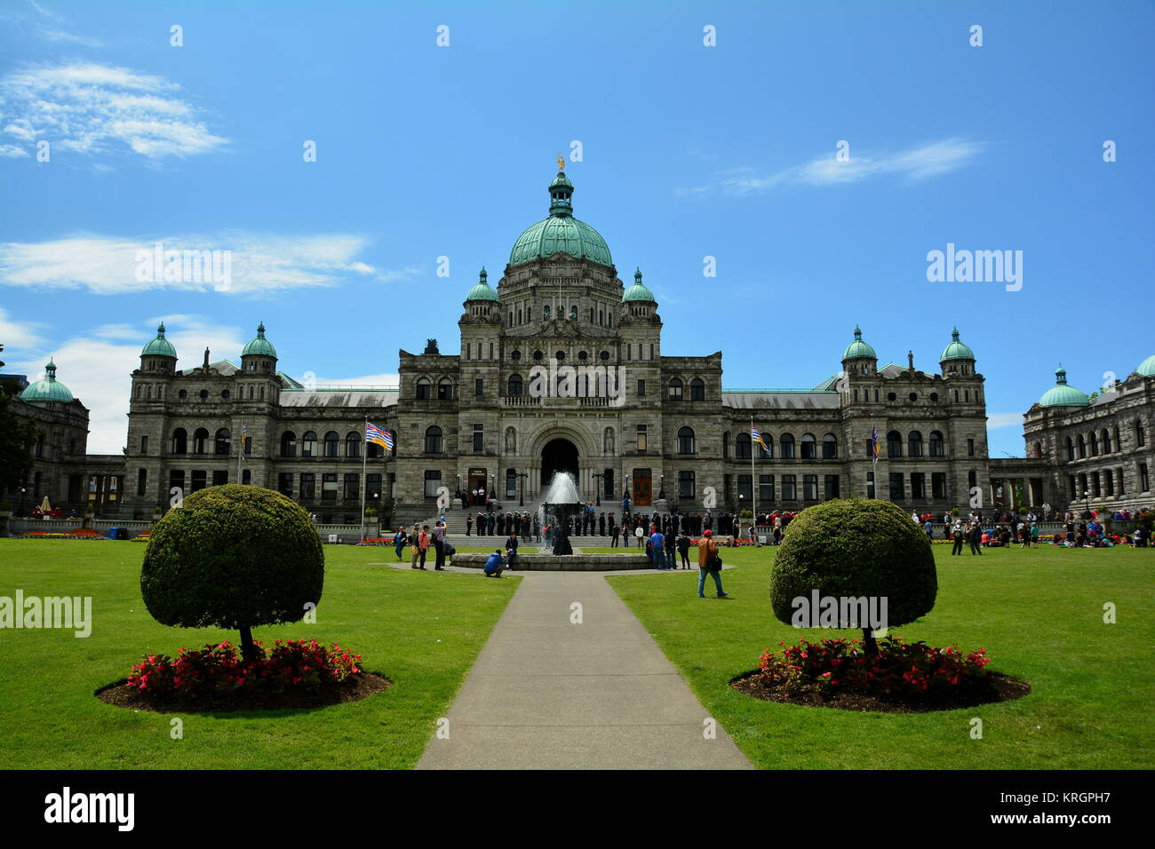 Parlament Gebäude in Victoria, BC, Kanada. Ein tolles Hotel, wenn Sie in Victoria, die direkt gegenüber von der tollen inneren Hafen von Victoria besuchen. Stockfoto