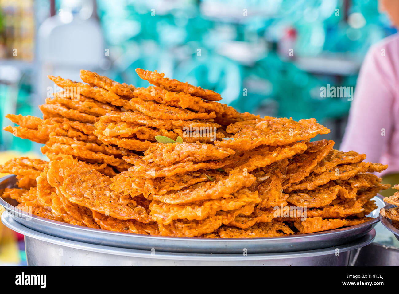 Food Street in Mandalay in der Nähe der U-Bein Brücke Stockfoto