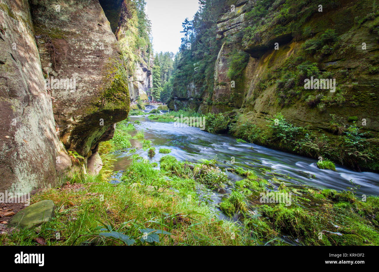 Kamnitz Schlucht Landschaft auch Edmundsklamm und Wanderwege in der Böhmischen Schweiz in Hrensko Tschechien Stockfoto