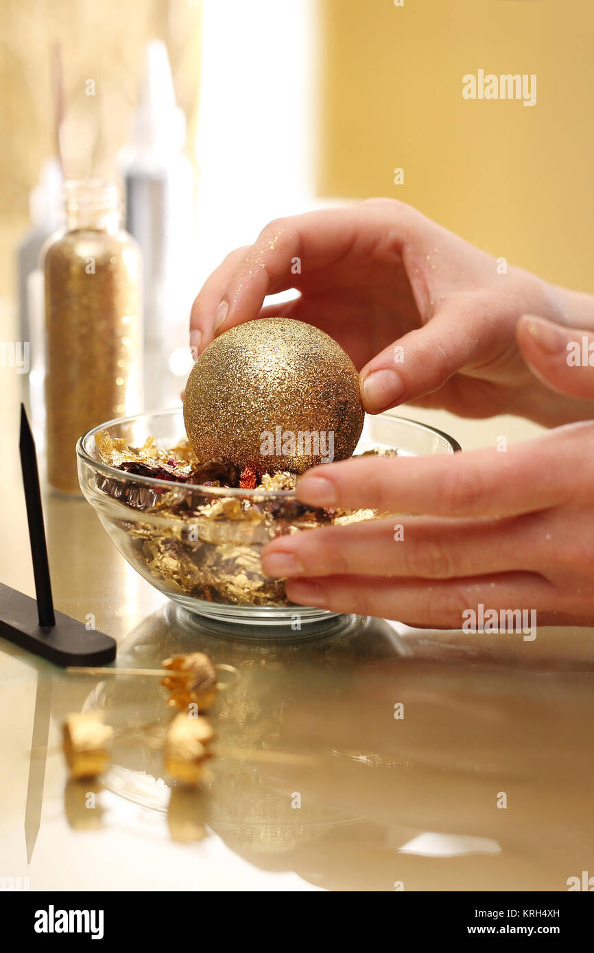 Handschriftliche vorbereiten Weihnachtsschmuck Stockfoto