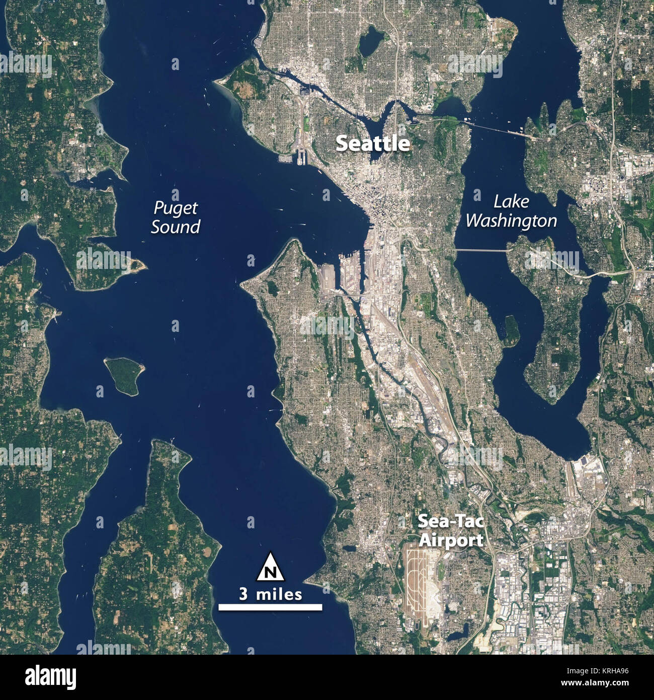 Landsat 7 Bild von Seattle, Washington, 23. August 2014 erworben. Landsat 7 ist ein US-Satellit verwendet, aus der Ferne wahrgenommene Bilder der Landoberfläche der Erde zu erwerben und die umliegenden Küstenregionen. Es wird von den Landsat 7-Projekt Wissenschaft Büro am NASA Goddard Space Flight Center in Greenbelt, MD gepflegt. Landsat Satelliten wurden Bilder der Landoberfläche der Erde seit 1972. Derzeit gibt es mehr als 2 Millionen Landsat-bilder in der nationalen Satelliten-Land Fernerkundungsdaten Archiv. Weitere Informationen finden Sie unter: <a href='Http://landsat.usgs.gov/' rel='nofollow'> Landsat Stockfoto