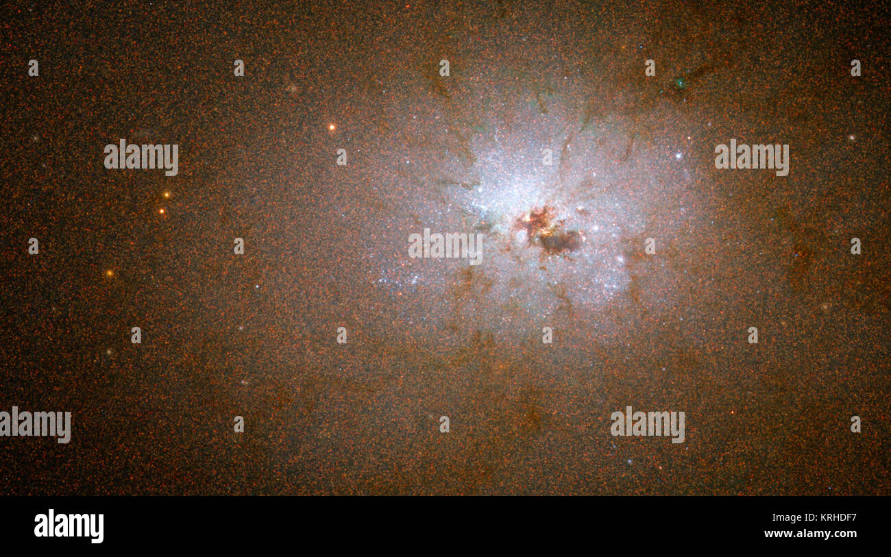 NGC 3077 (durch das Hubble Space Telescope erfasst) Stockfoto