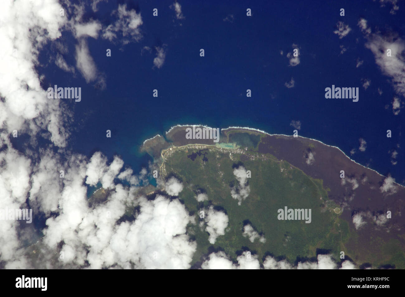 ISS018-E -7724 NASA North Central Savai', Riffe, FAGAMALO Stockfoto