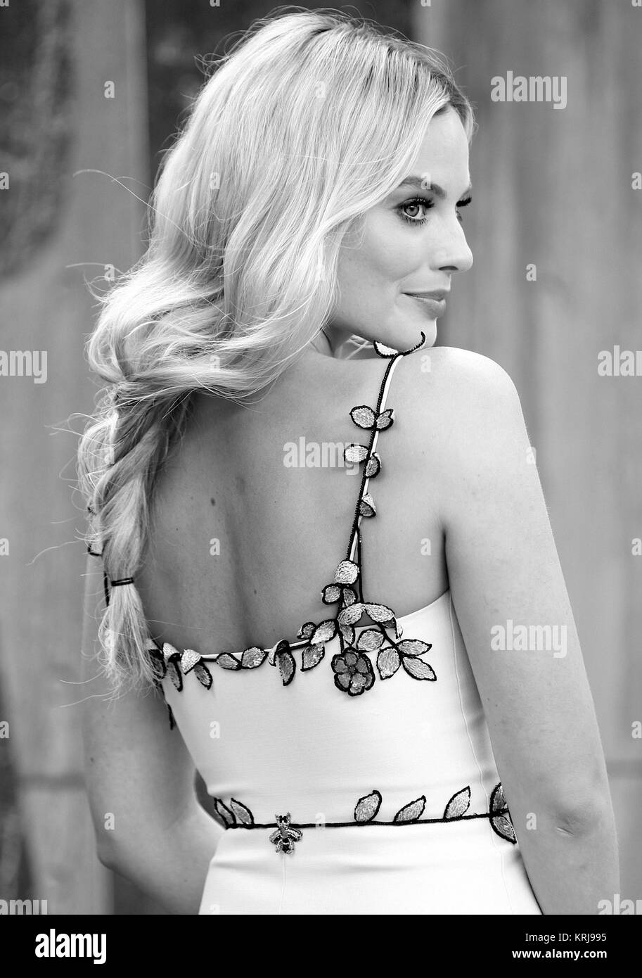 LONDON - 03.August 2016: (Bild digital geändert werden monochrom) Margot Robbie besucht die Suicide Squad Film Premiere am 03.August in London 2016 Stockfoto