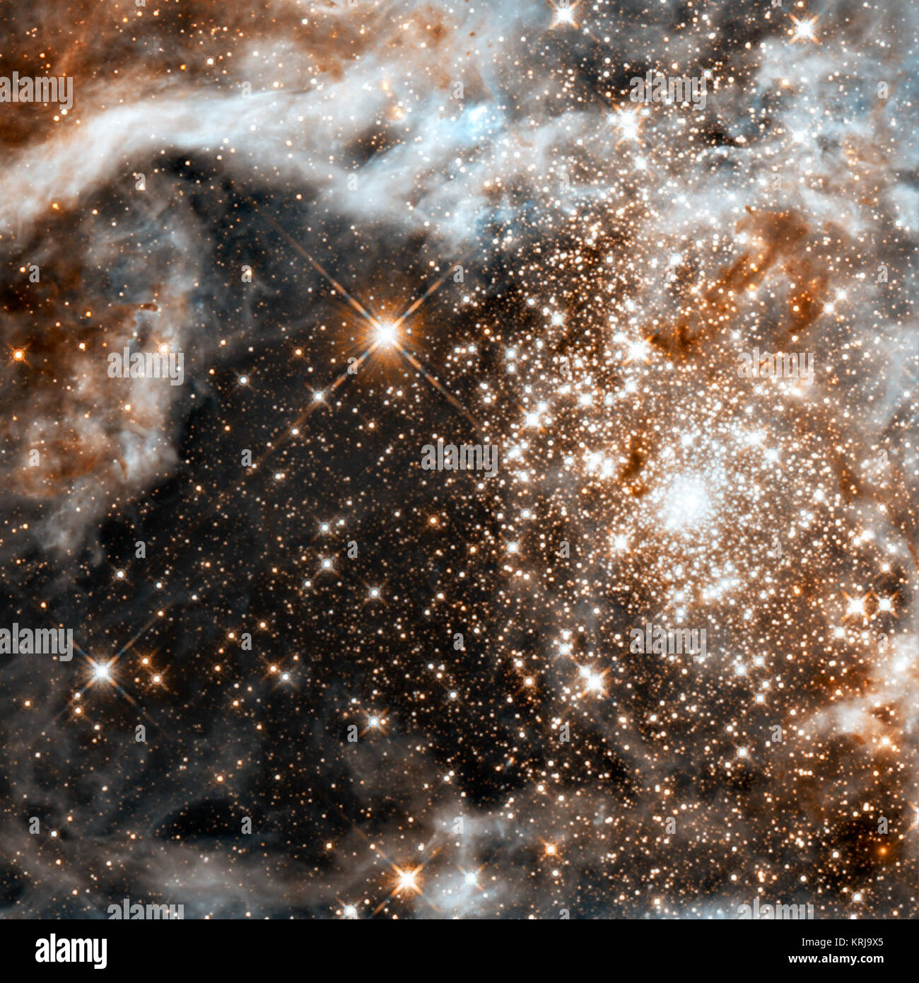 Grand star-forming Region R 136 in NGC 2070 (Infrarot,, die das Hubble-Weltraumteleskop aufgenommen) Stockfoto