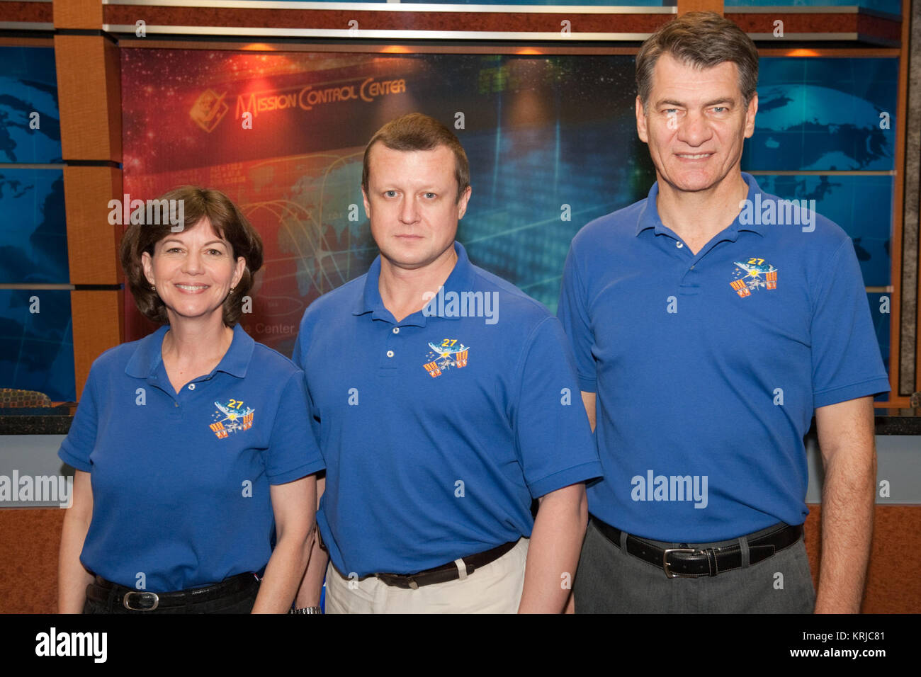 Datum: 9-15-10 Ort: Geb. 2 N, drücken Sie die Taste Conf. Zimmer betrifft: Medien ops Sitzung für Expedition 26/27 Pressekonferenz. Fotograf: Lauren Harnett Sojus TMA-20 Crew Stockfoto