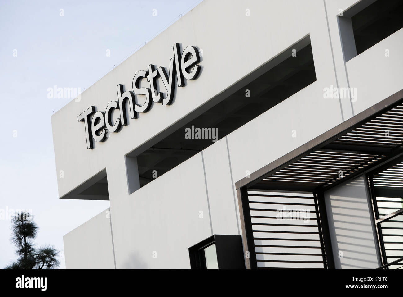 Ein logo Zeichen außerhalb des Hauptquartiers der TechStyle Fashion Group in El Segundo, Kalifornien, am 10. Dezember 2017. Stockfoto