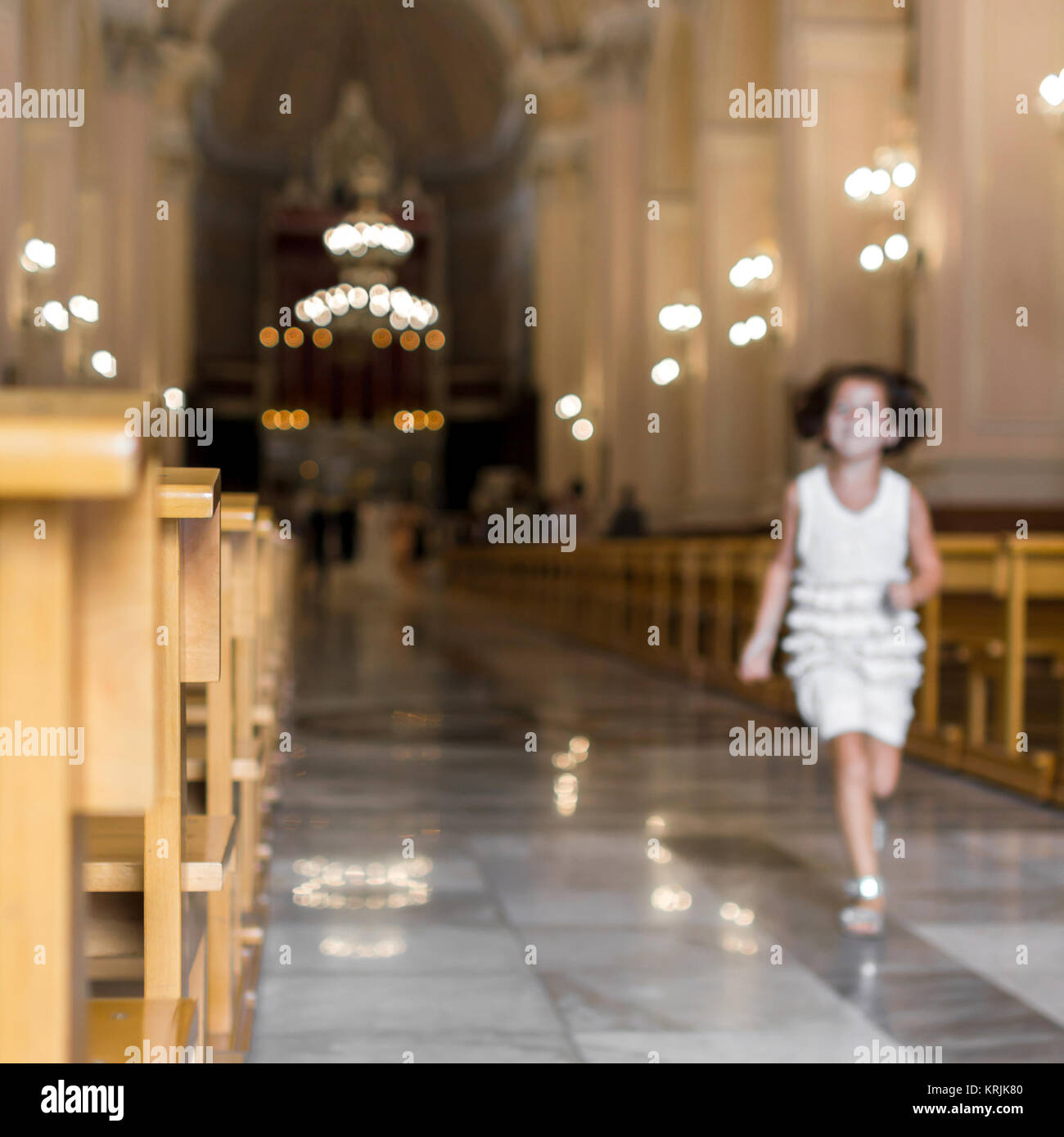 Kirche Mädchen Stockfoto