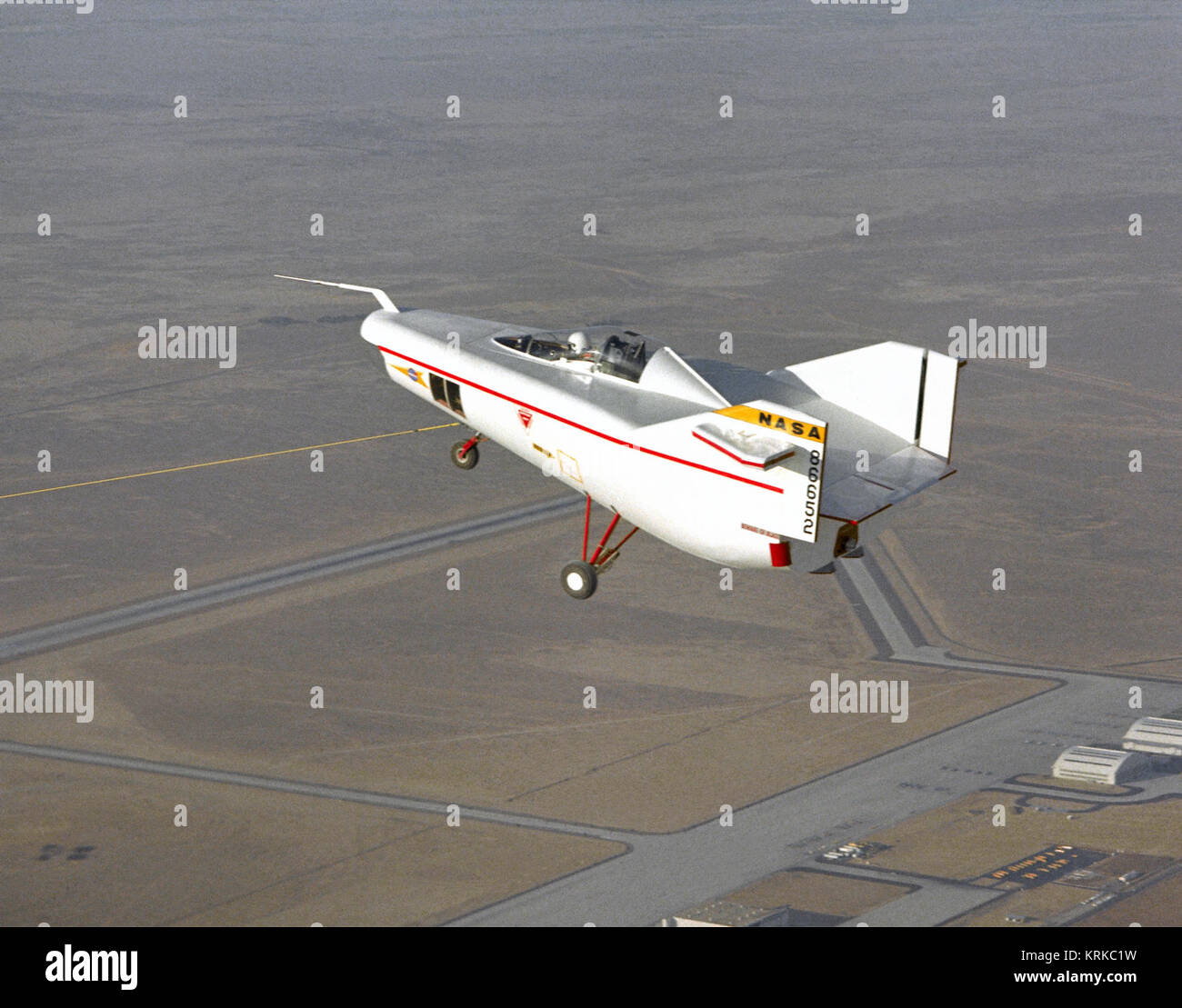 M2-F1 im Schlepptau Flug-GPN -2000-000139 Stockfoto