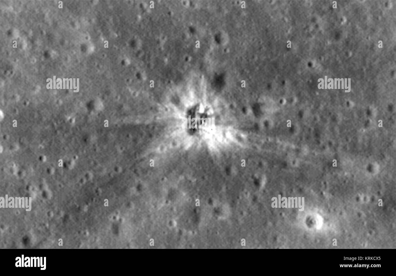 LRO findet Apollo 16 Booster Rocket Auswirkungen (23130186729) Stockfoto