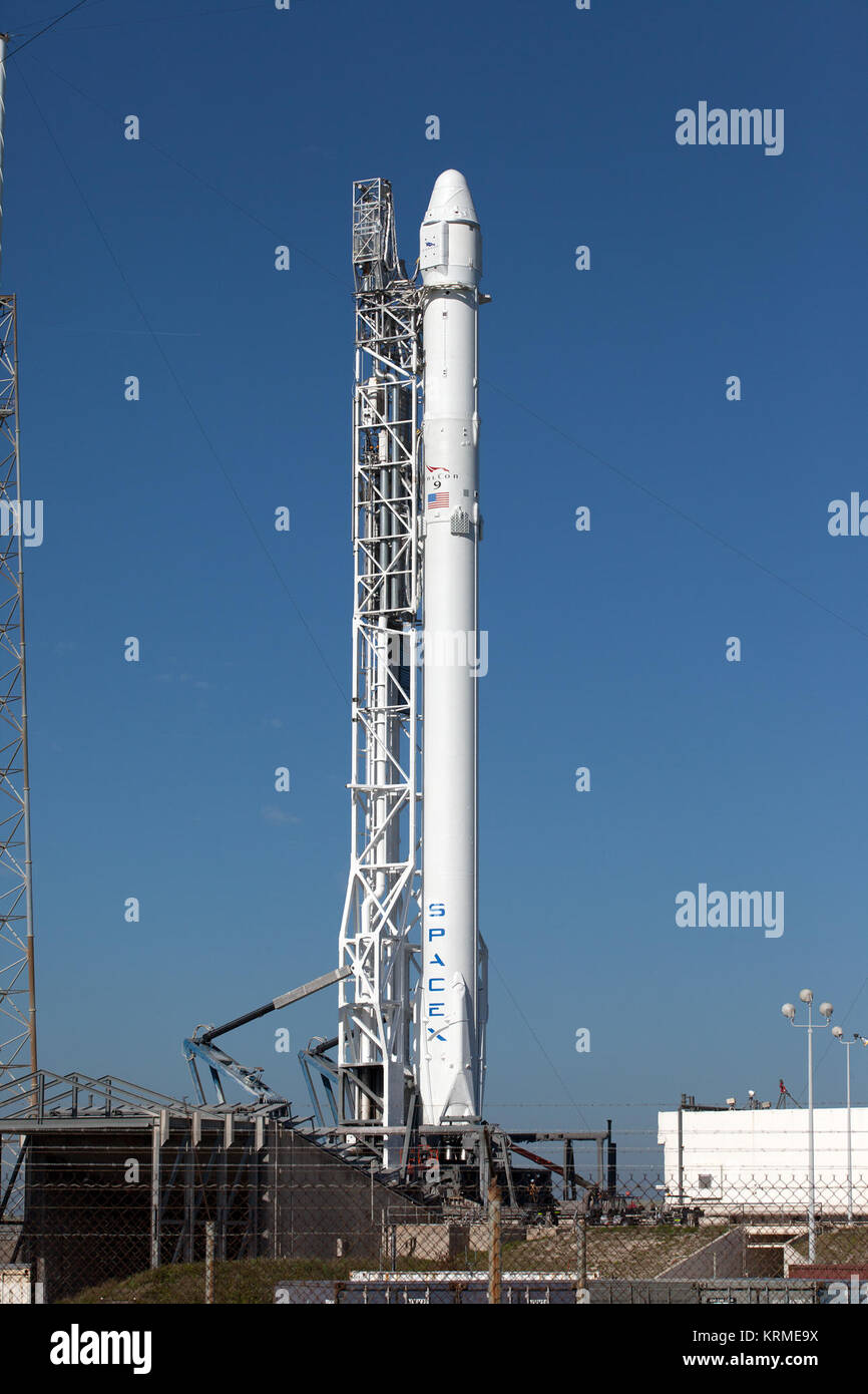 Fotos von SpaceX/CRS-8 am Pad 40 vor dem Start. KSC -20160408-PH KLS 0001 0005 (25704320894) Stockfoto