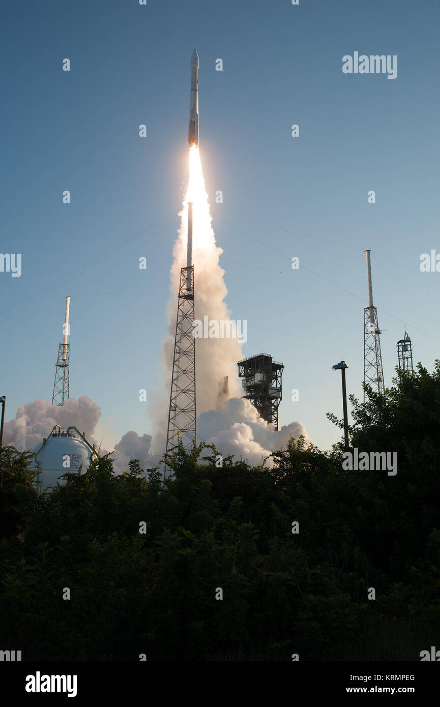 Liftoff von OSIRIS-REx von Pad 41. KSC -20160908-PH SRJ 01 0015 (29553227805) Stockfoto