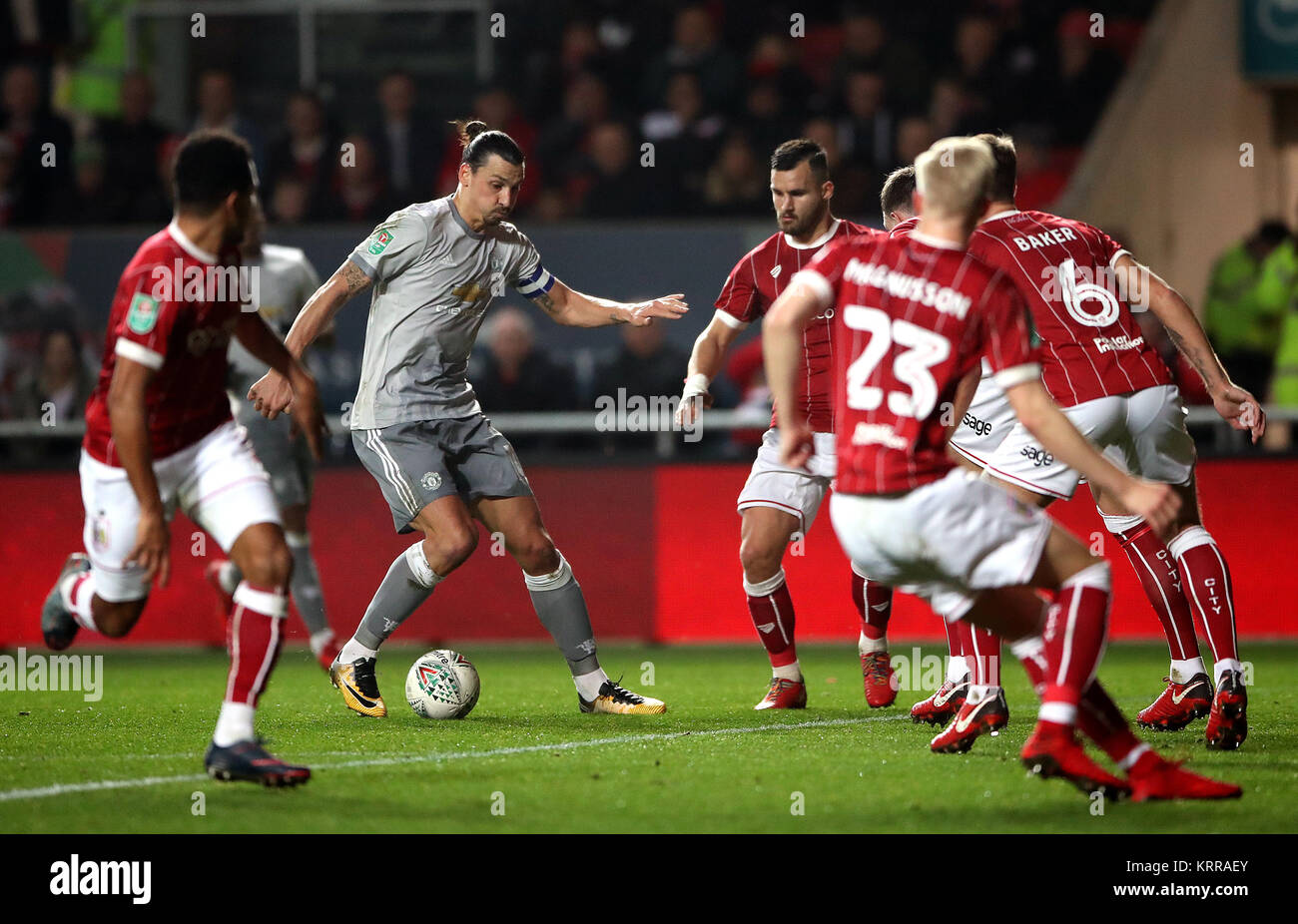 Von Manchester United Zlatan Ibrahimovic (Mitte links) während der carabao Cup Viertelfinale an Ashton Gate, Bristol. Stockfoto