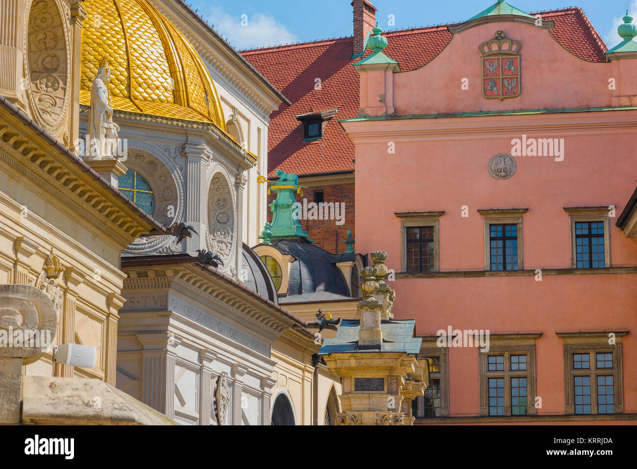 Polen Architektur, Blick auf die Südwand der Krakauer Kathedrale und die angrenzenden Wohnungen des Wawel Königlichen Schlosses, Polen Stockfoto