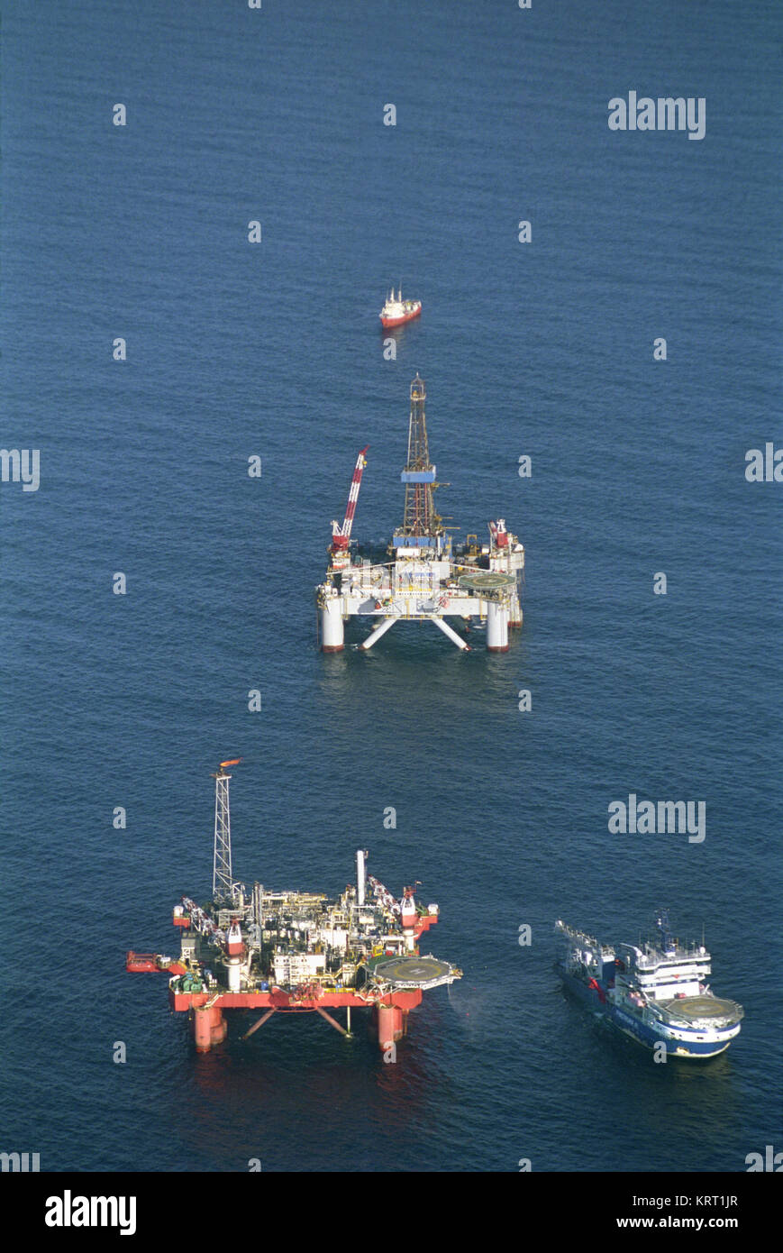 Nordsee, Öl Produktion mit Plattformen. Luftaufnahme. Stockfoto