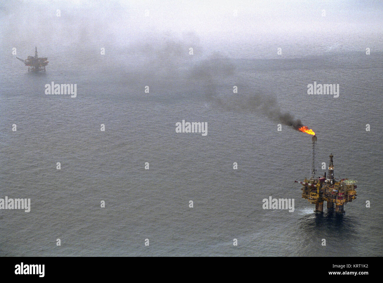 Nordsee, Öl Produktion mit Plattformen. Luftaufnahme. Brent Oil Field. Stockfoto