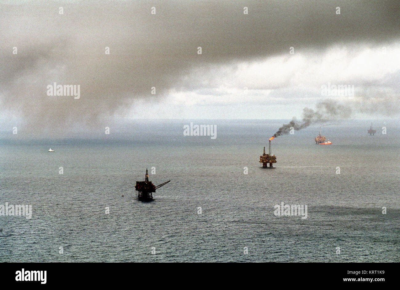 Nordsee, Öl Produktion mit Plattformen. Luftaufnahme. Brent Oil Field. Stockfoto