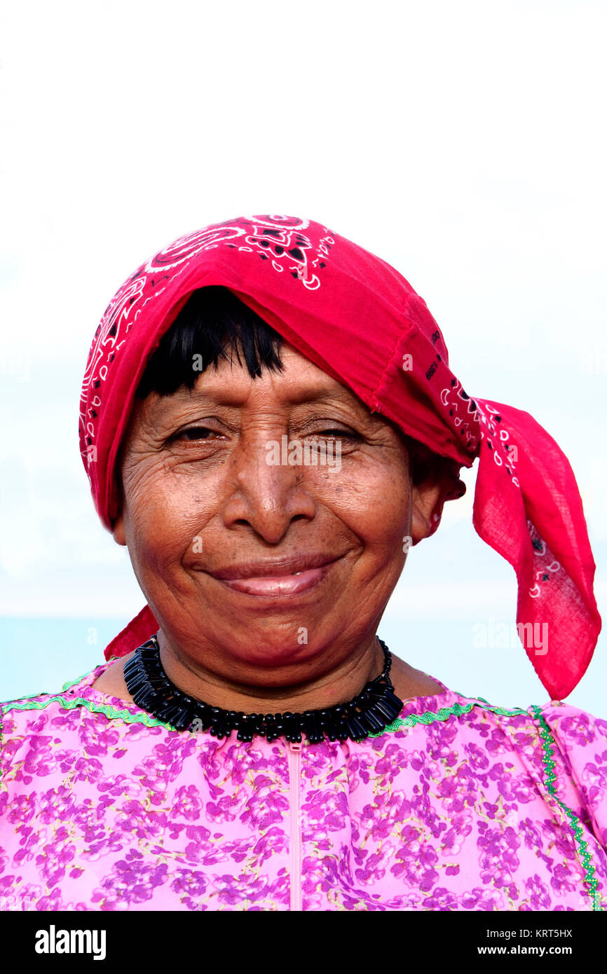 Porträt einer indischen Frau Kuna in Panama City. Stockfoto