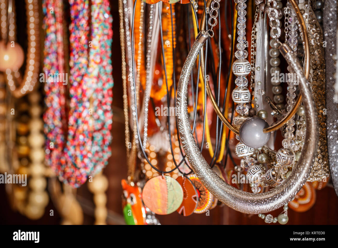 Bunte traditionelle Schmuck Stockfoto