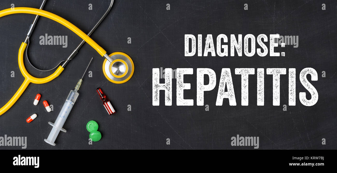 Stethoskop und Medikamente - Hepatitis Stockfoto