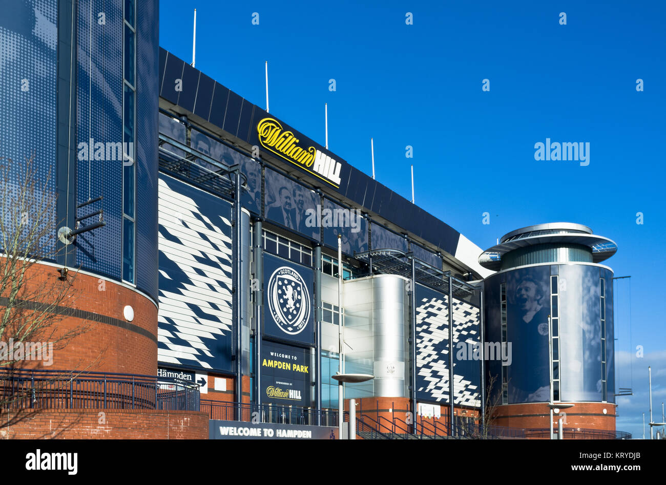 dh Fußballstadien vor dem Eingang ZUM HAMPDEN PARK STADIUM GLASGOW SCOTLAND Zu Scottish International Soccer Stockfoto