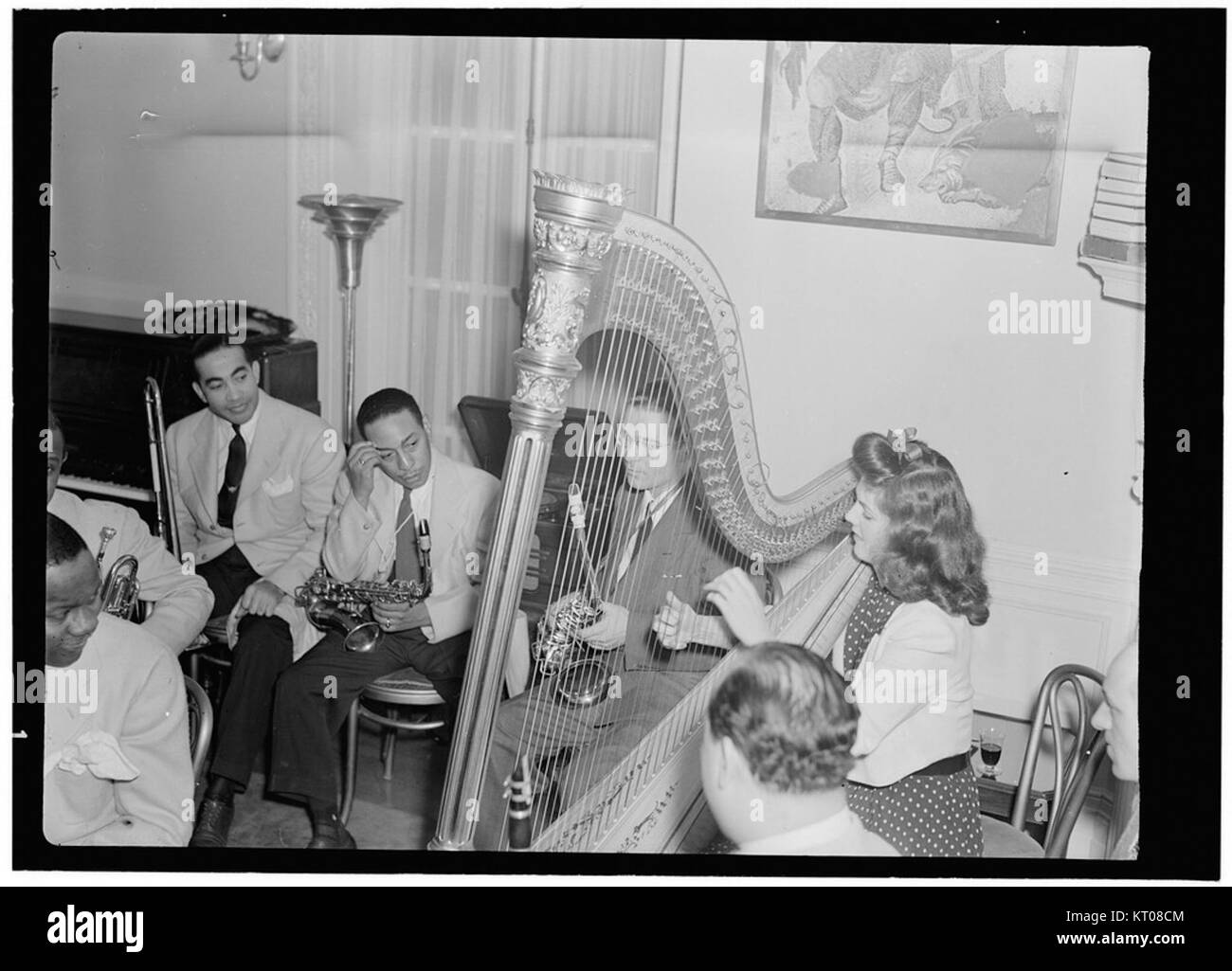 (Porträt von Lawrence Brown, Johnny Hodges, und Adele Girard, Türkische Botschaft, Washington, D.C., 193 -) (4976461867) Stockfoto