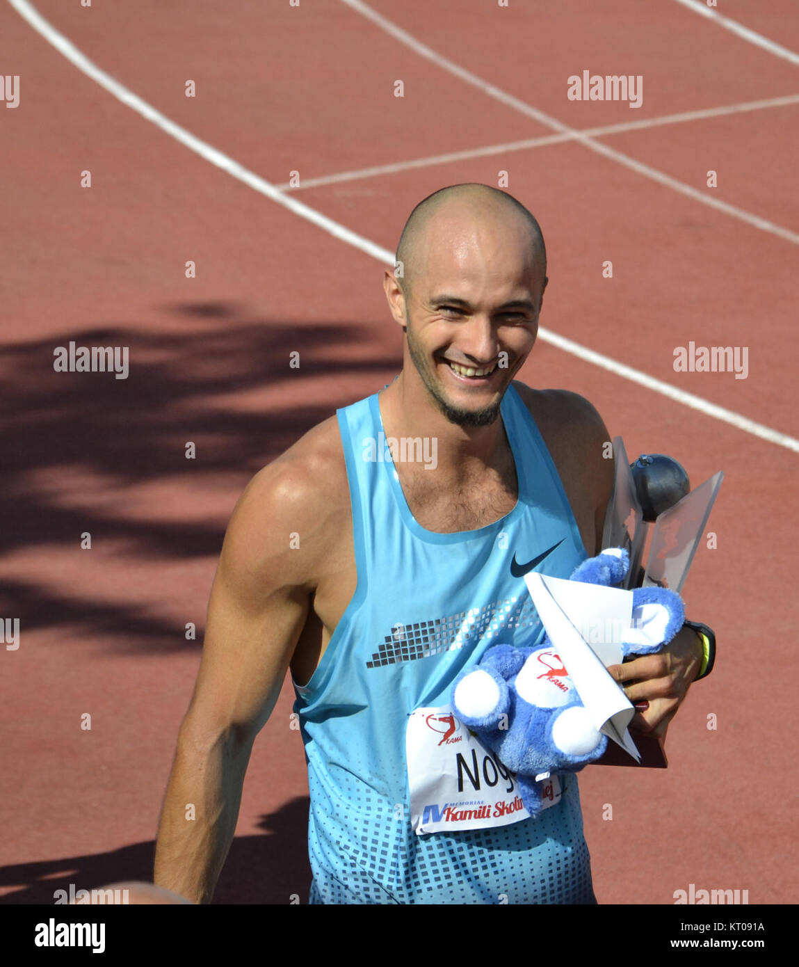 Artur Noga, eine prominente Persönlichkeit im Leichtathletik-Bereich, tritt im ORC581A-Stadion in Warschau an. Dieser Moment unterstreicht seine sportlichen Fähigkeiten und Leistungen in der polnischen Leichtathletik. Stockfoto