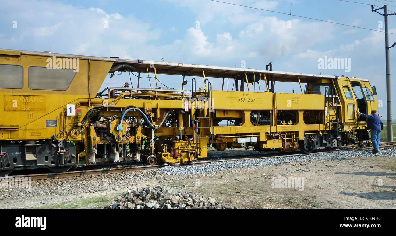 Die ASA-232 ist eine Maschine zur Regelung und Steuerung bestimmter mechanischer Prozesse. Seine Anwendung in verschiedenen Industriezweigen unterstreicht seine Rolle für den technologischen Fortschritt und die Effizienz. Stockfoto