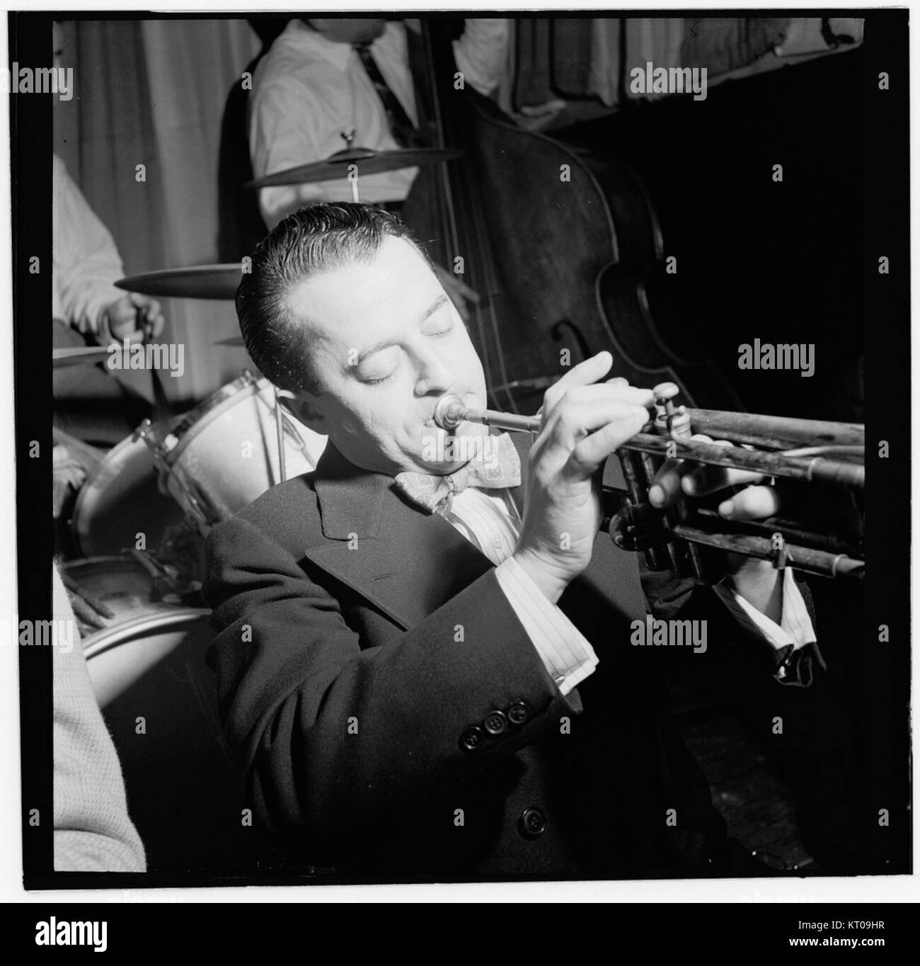 (Porträt von Max Kaminsky, Eddie Condon's, New York, N.Y., Ca. Sept. 1946) (5020404976) Stockfoto