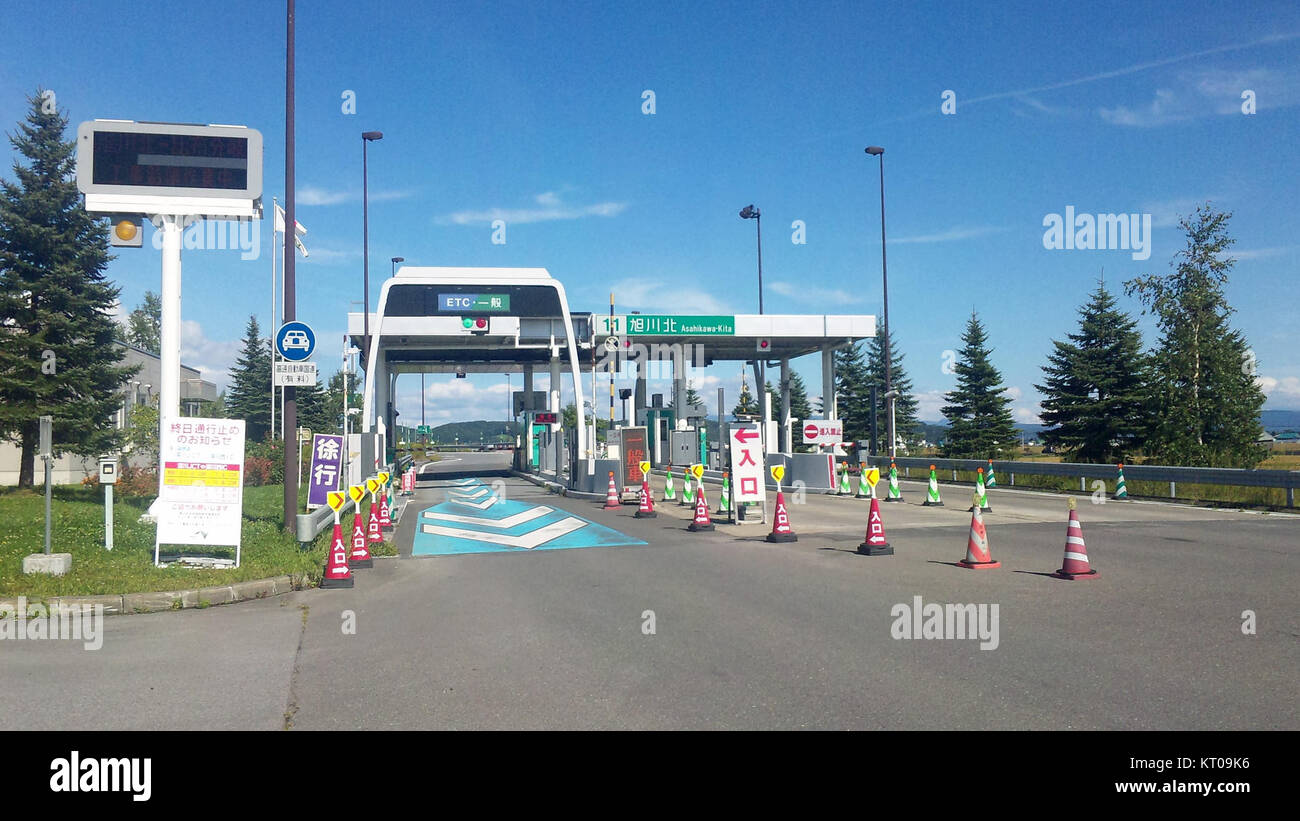 Asahikawa-Kita IC bezieht sich auf einen bestimmten Verkehrsknotenpunkt in Asahikawa, Japan. Sie spielt eine wichtige Rolle in der Verkehrsinfrastruktur der Region. Stockfoto
