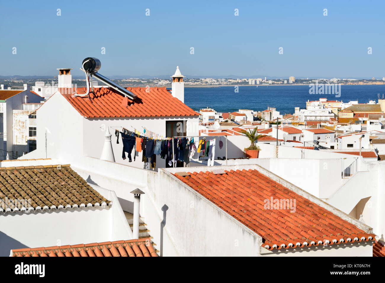Blick über die Dächer der Stadt Lagos Algarve Stockfoto