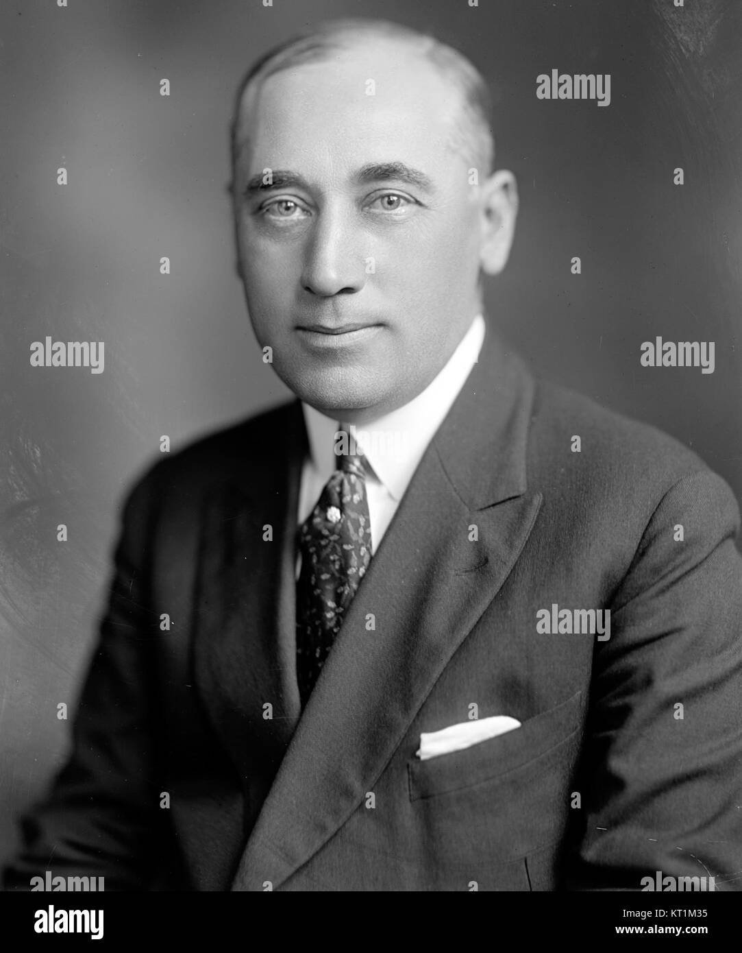 Cornelius Augustine McGlennon war eine historische Persönlichkeit, die für seine Beiträge in der Politik und im öffentlichen Dienst bekannt war und während seiner Zeit Einfluss auf Regierungsführung und Politik hatte. Stockfoto