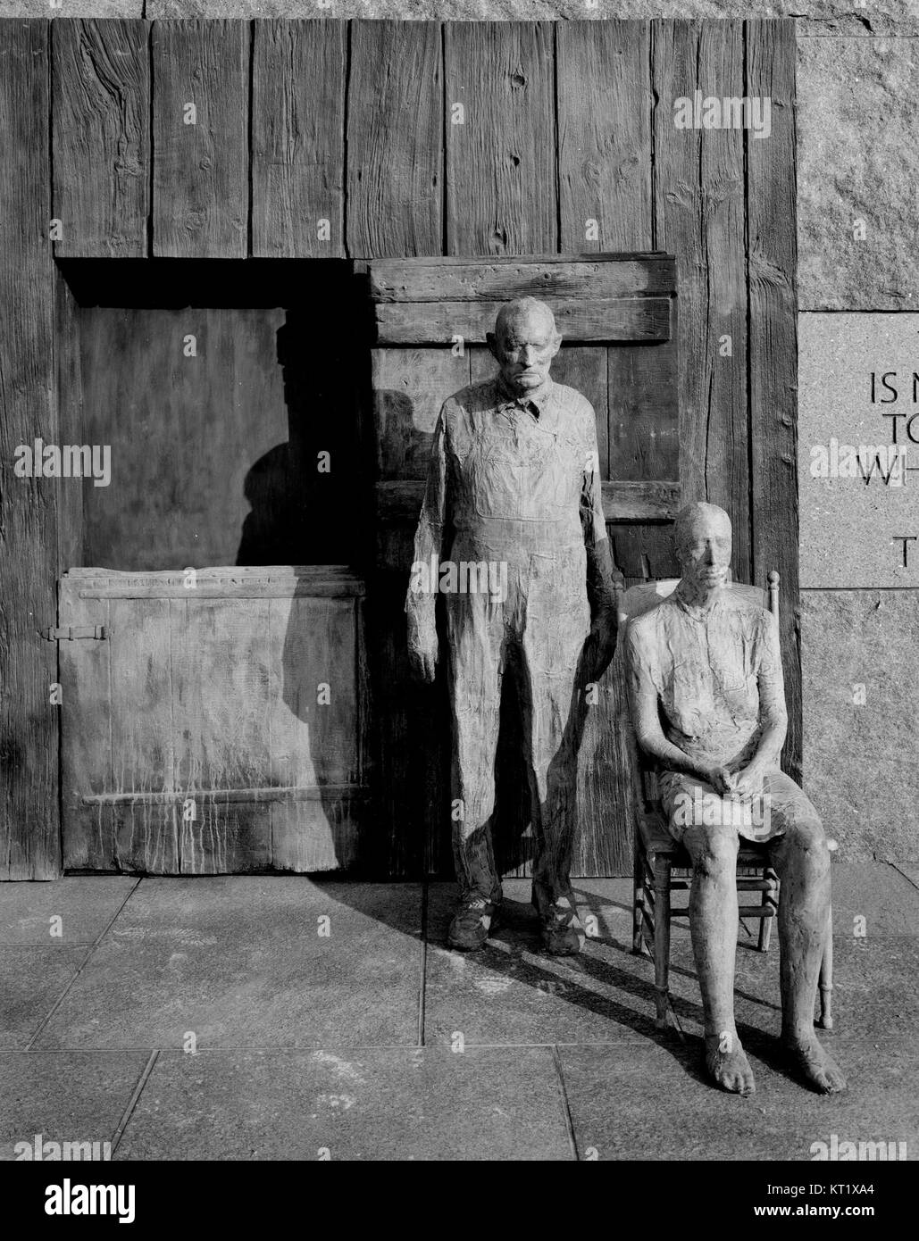 Die Skulptur des Landpaares des FDR Memorial ist Teil des Franklin Delano Roosevelt Memorial in Washington, D.C. Sie repräsentiert die landwirtschaftlichen Kämpfe während der Großen Depression und hebt die Americaâ Widerstandsfähigkeit des ländlichen Raums hervor. Stockfoto