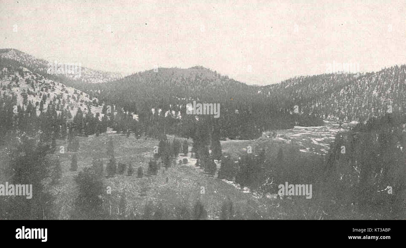 39578 Toowa Tal, Blick nach Osten vom Gipfel eines Vulkans 2 1-2 Meilen westlich von gezeigt in dieser Ansicht Stockfoto