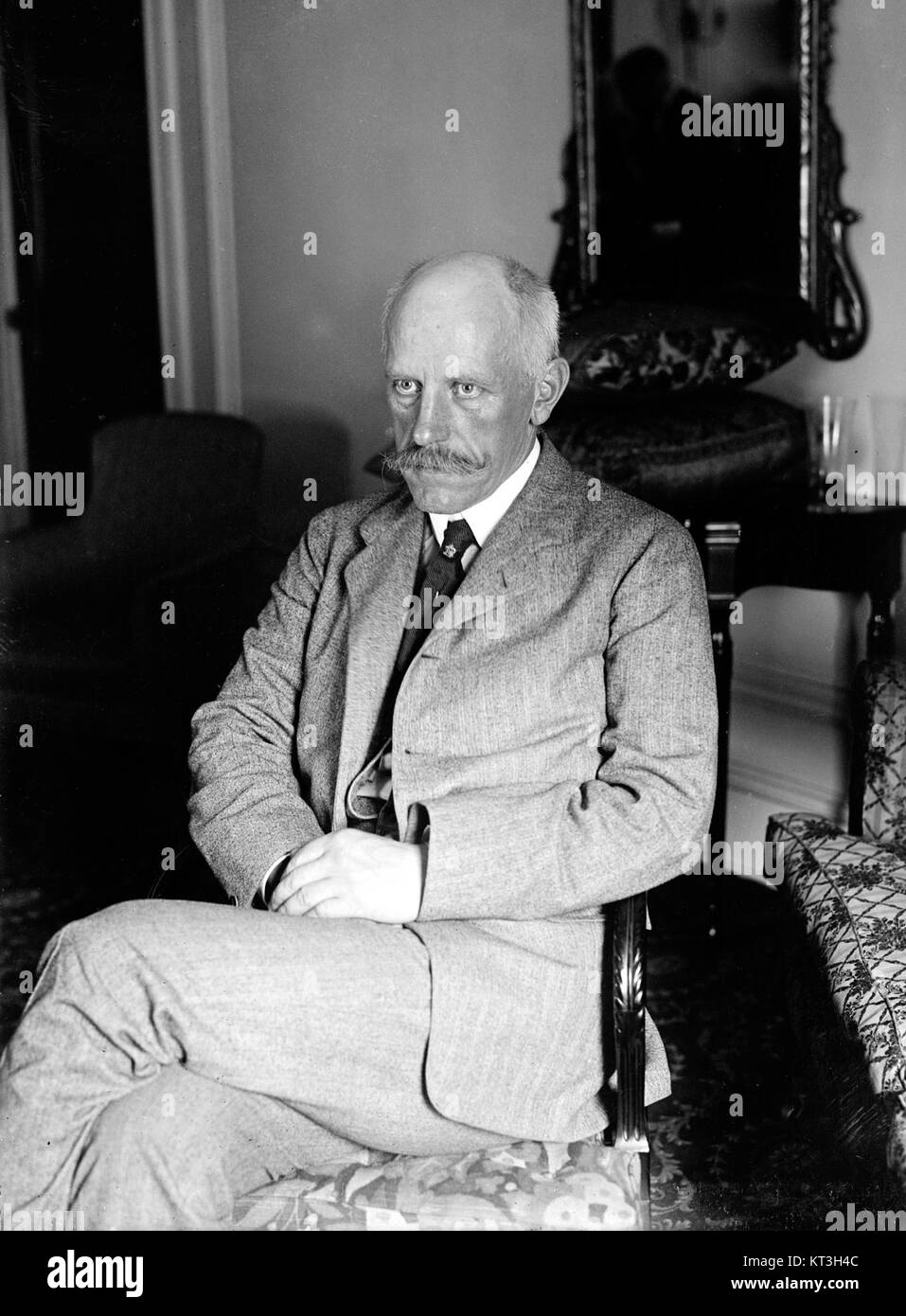 Fridtjof Nansen war ein renommierter norwegischer Forscher, Wissenschaftler und Humanist. Zu seinen Errungenschaften zählen die Polarforschung und seine Arbeit im Völkerbund, wo er bedeutende Beiträge zur internationalen Diplomatie leistete. Stockfoto