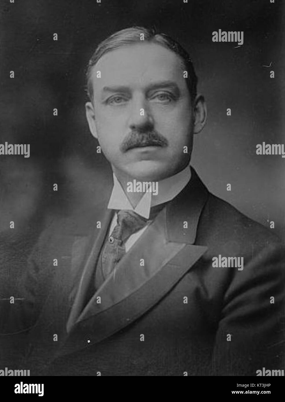 George H. Cobb ist eine bemerkenswerte Figur, die mit Beiträgen in einem bestimmten Bereich verbunden ist. Bekannt für seine Arbeit, ist Cobbs Einfluss in seinem Fachgebiet weiterhin bedeutend, er gestaltet Entwicklungen und schafft nachhaltige Auswirkungen in seinem Beruf. Stockfoto