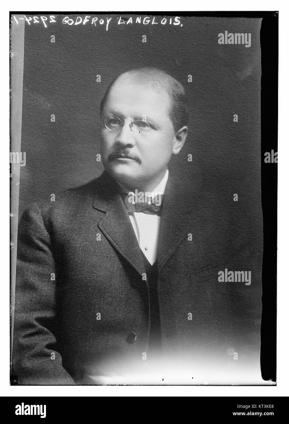 Das Bild oder Objekt, das als „God lang 4606572992“ bezeichnet wird, scheint ein Objekt oder Konzept zu repräsentieren, das Teil eines bestimmten kulturellen oder historischen Archivs sein könnte, obwohl seine vollständigen Details nicht aufgeführt sind. Stockfoto