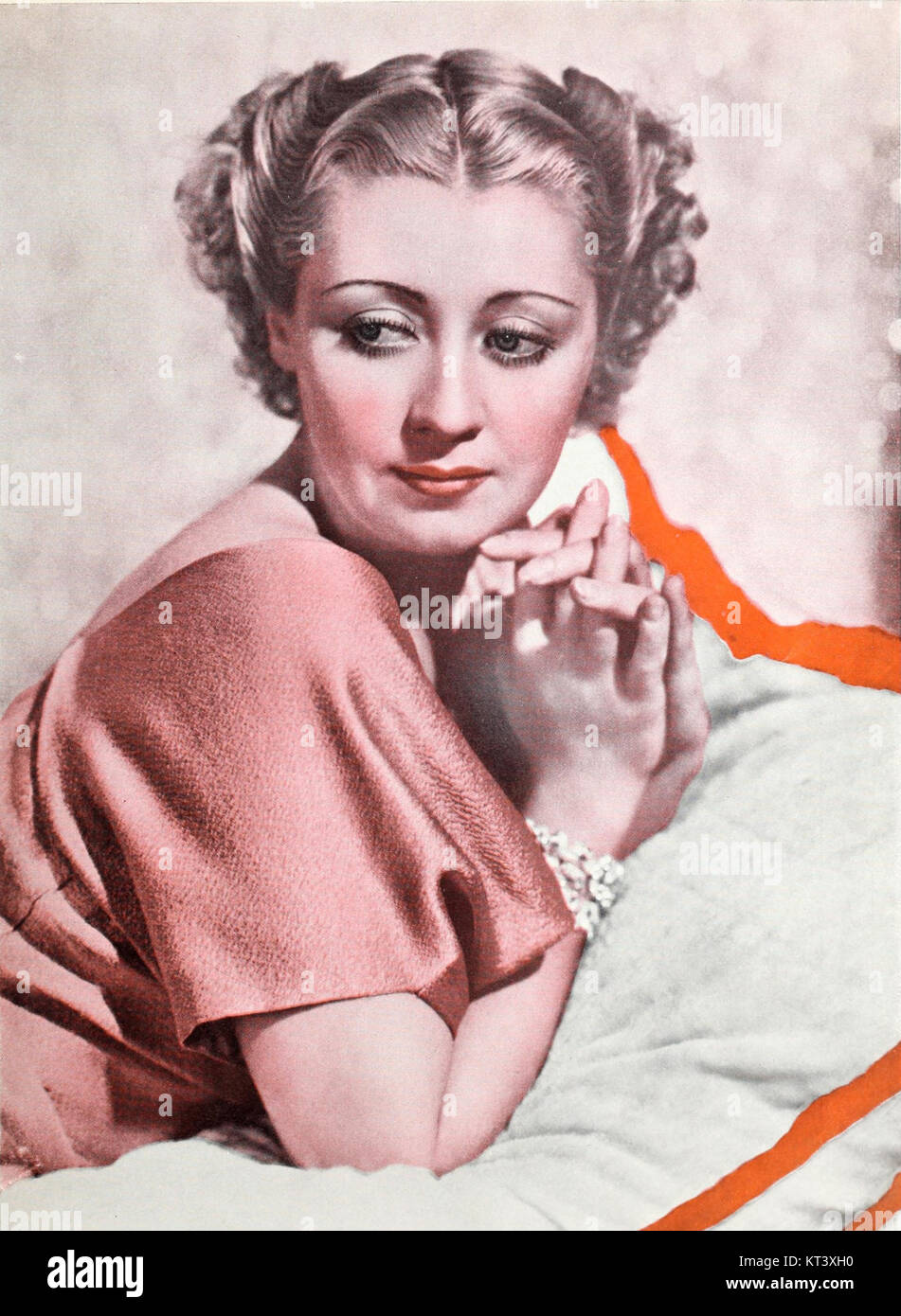 Eine Ausgabe des Photoplay Magazins 1936 mit der Schauspielerin Joan Blondell, die ihre Karriere in Hollywood während des Goldenen Zeitalters des Kinos hervorhebt. Stockfoto