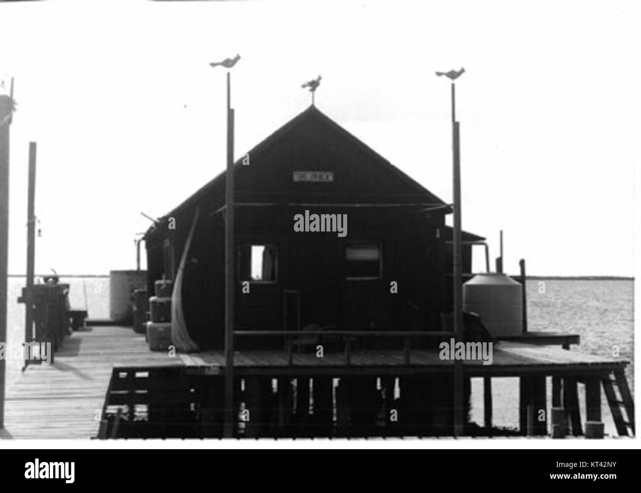 Die Leneer Fish Cabin befindet sich an den Captiva Rocks, einem bemerkenswerten Gebäude an der Küste, das für seine historische und ökologische Bedeutung für die Region bekannt ist. Stockfoto