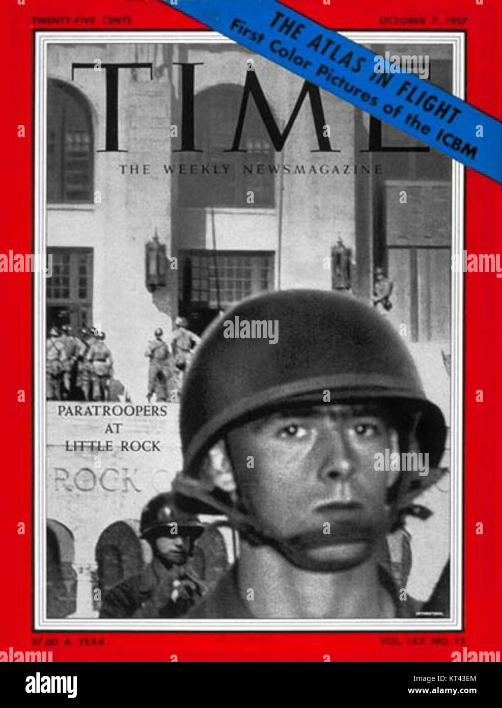 Eine Momentaufnahme aus dem Jahr 1957, die die historischen Momente in Little Rock feststellt und die bedeutenden sozialen und politischen Veränderungen während dieser Zeit widerspiegelt, insbesondere im Hinblick auf die Bürgerrechte. Stockfoto