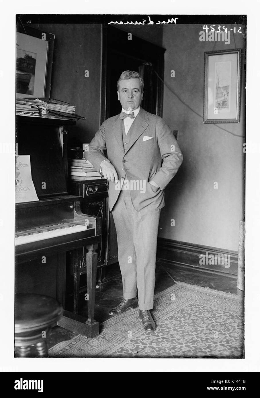 MacLennan bezieht sich auf ein bemerkenswertes Individuum oder Thema, möglicherweise in Verbindung mit Fotografie, Kunst oder einem Ereignis. Die Referenznummer kann eine bestimmte historische Zahl oder ein bestimmtes Ereignis anzeigen. Stockfoto