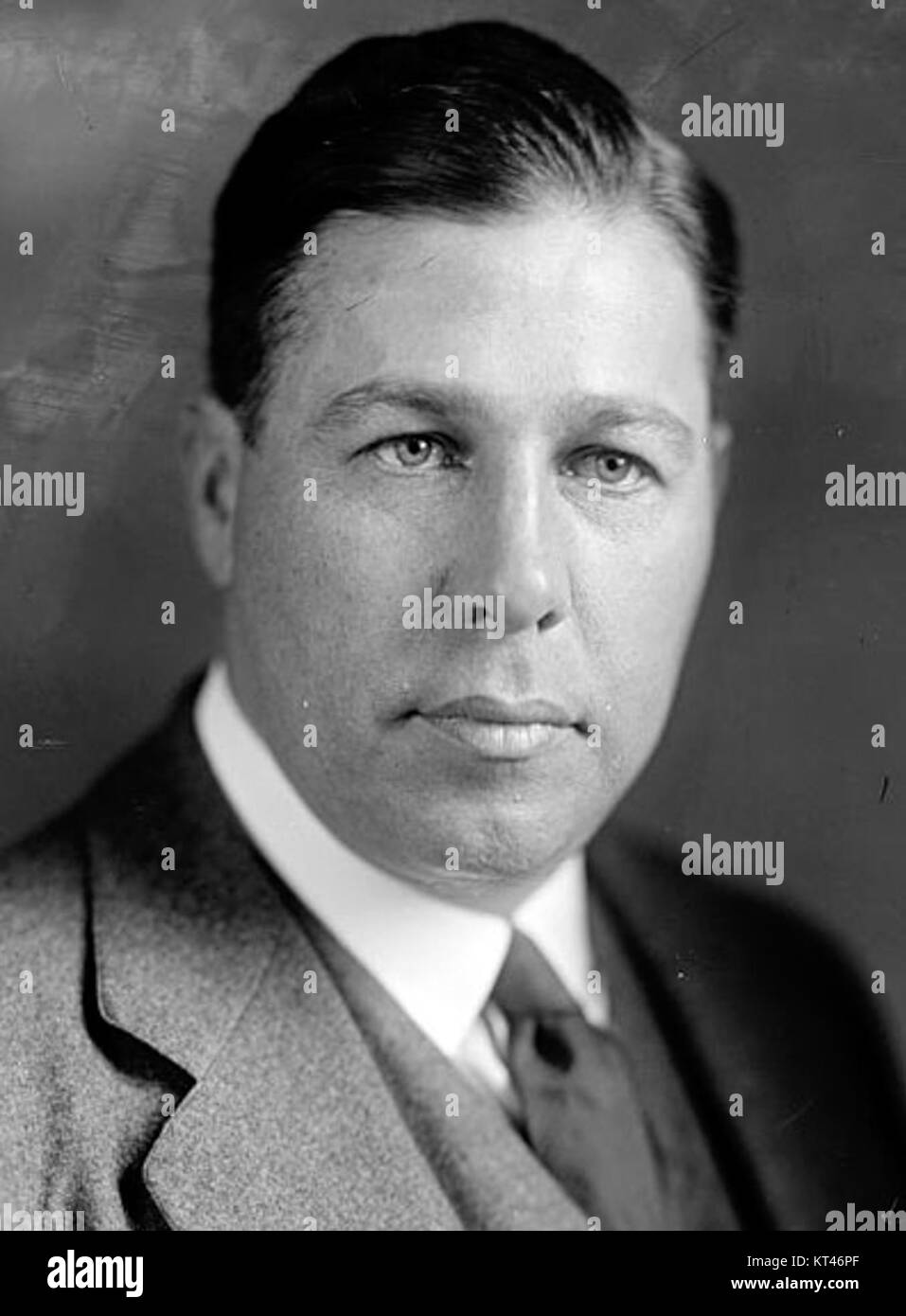 Maurice E. Crumpacker war eine einflussreiche Persönlichkeit, wahrscheinlich in den Bereichen Wissenschaft, Medizin oder öffentlicher Dienst. Seine Arbeit und seine Beiträge haben in seinem Fachgebiet einen dauerhaften Einfluss hinterlassen. Stockfoto