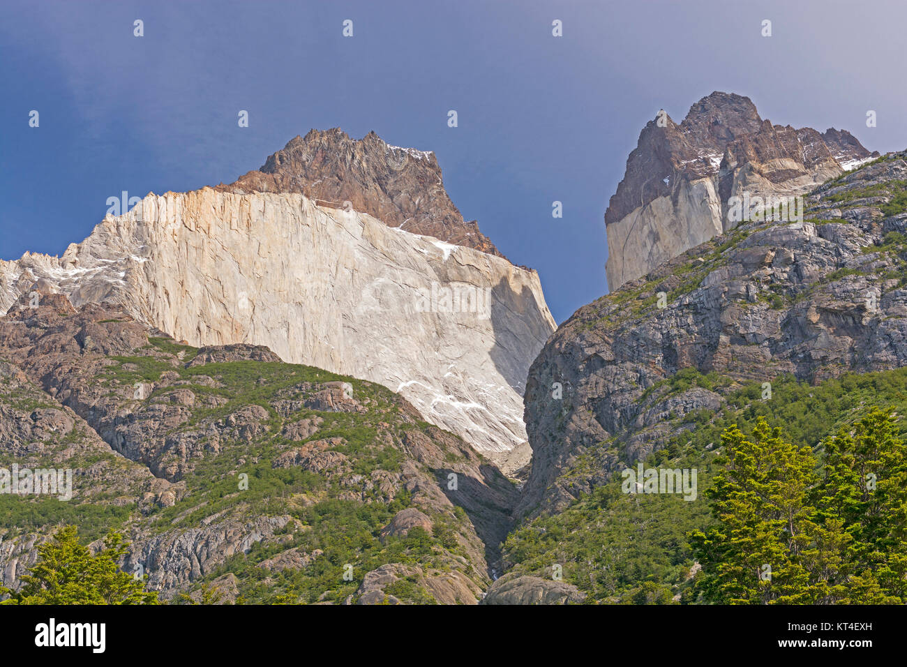 Dramatische Spitzen im Abendlicht Stockfoto