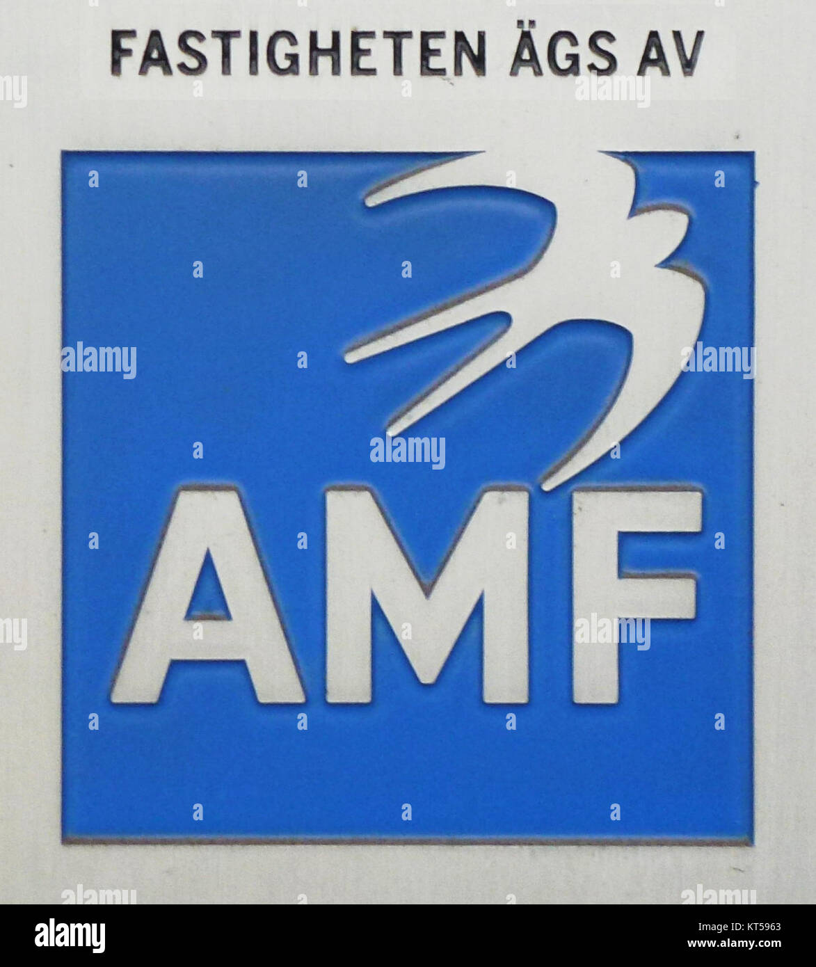 AMF Skylt in Marievik 15 bezieht sich auf ein Gebäude oder Handelsschild in Marievik 15, wahrscheinlich ein Geschäfts- oder Bürogebäude in Schweden mit historischer oder architektonischer Relevanz. Stockfoto AMF Skylt in Marievik 15 bezieht sich auf ein Gebäude oder Handelsschild in Marievik 15, wahrscheinlich ein Geschäfts- oder Bürogebäude in Schweden mit historischer oder architektonischer Relevanz. Stockfoto