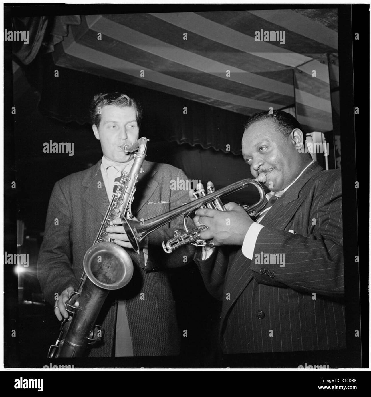 Rex Stewart und Charlie Barnet, Aquarium, New York, N.Y., Ca. 12.08.1946 (08171) William P. Stockfoto